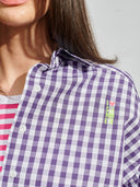 Popeline Bluse mit Karos in lila Stickerei