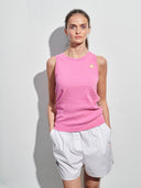 Weisse Popeline Shorts am Model