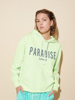 Hoodie Paradise Island lime am Model