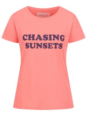 T-Shirt Chasing Sunsets koralle