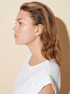 Shirt in weiß mit Palme am Aufschlag