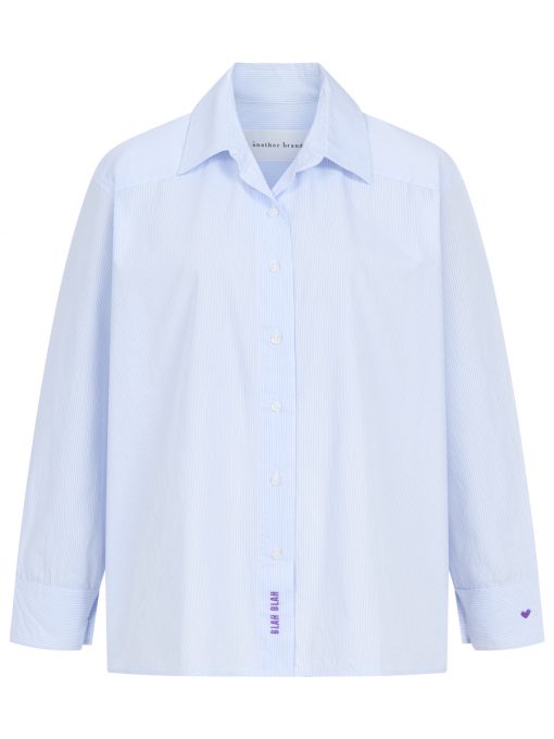 Bluse mit hellblauen Streifen