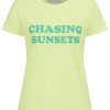 T-Shirt Chasing Sunsets lime