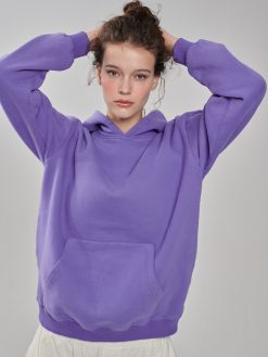 Hoodie Why so serious lila am Model