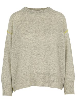 Pullover in hellgrau mit Kontrastnaht in gelb